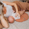 borstvoedingshouding zwangerschapskussen
