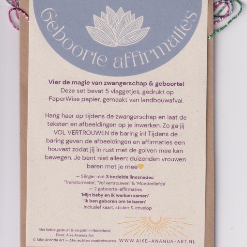 achterkant tekst van de set met 5 slinger affirmaties voor zwangerschap en bevalling